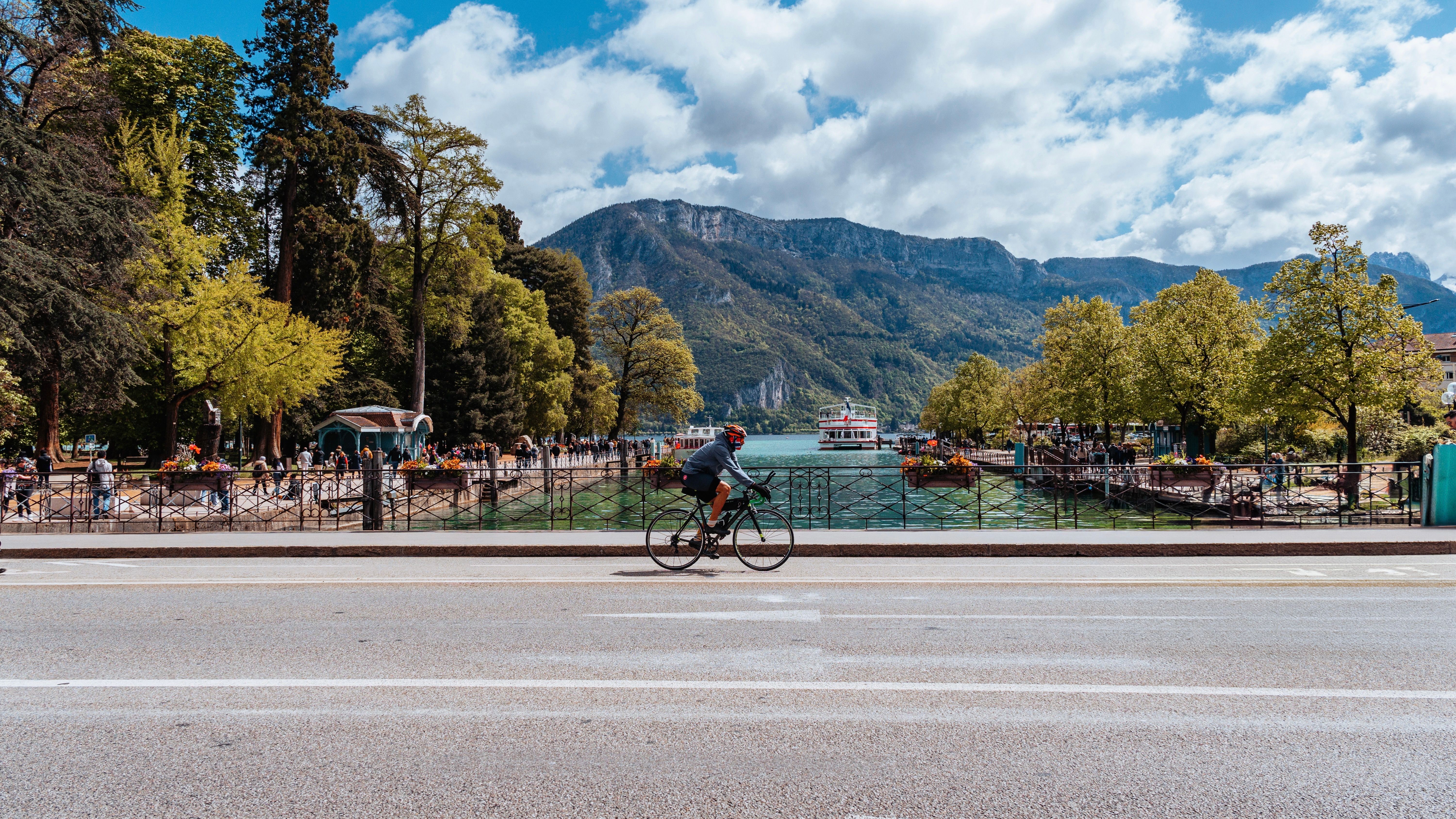 Où louer ton vélo au bord du lac ?
